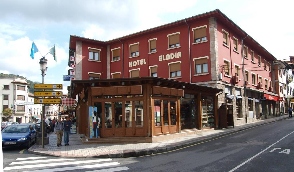 Hotel Eladia Onís Zewnętrze zdjęcie