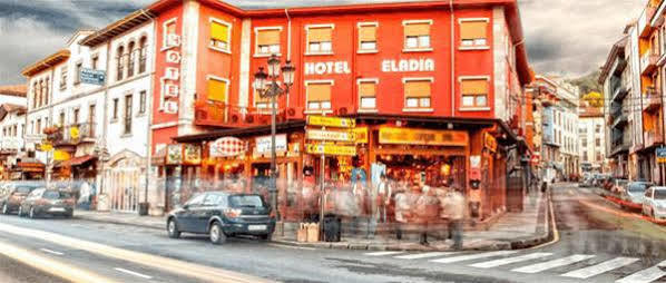 Hotel Eladia Onís Zewnętrze zdjęcie