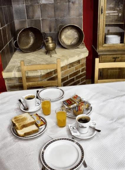 Hotel Eladia Onís Zewnętrze zdjęcie